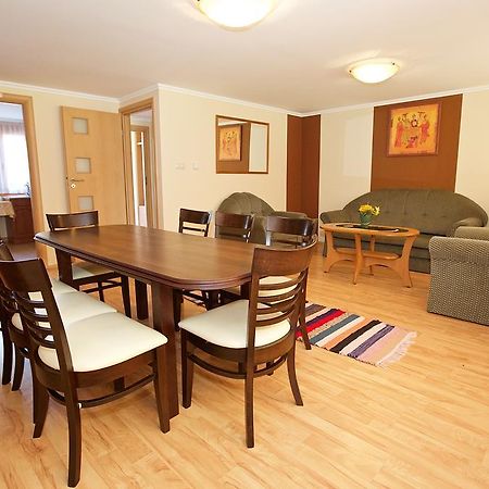 Zoli Apartmanok-Brody 51-53 Hajduszoboszlo Luaran gambar