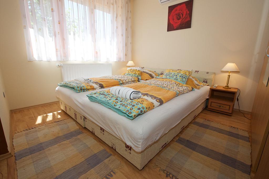 Zoli Apartmanok-Brody 51-53 Hajduszoboszlo Luaran gambar