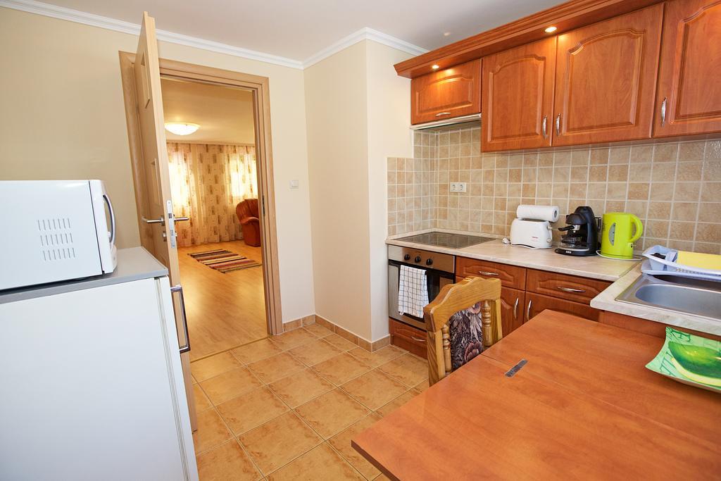 Zoli Apartmanok-Brody 51-53 Hajduszoboszlo Luaran gambar