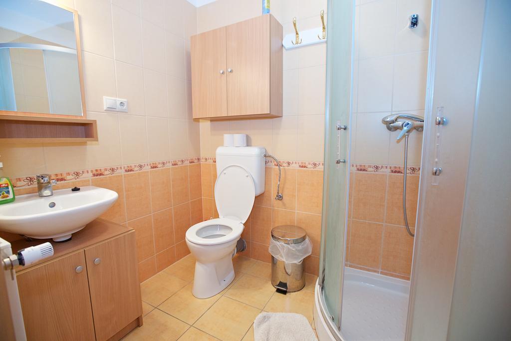 Zoli Apartmanok-Brody 51-53 Hajduszoboszlo Luaran gambar