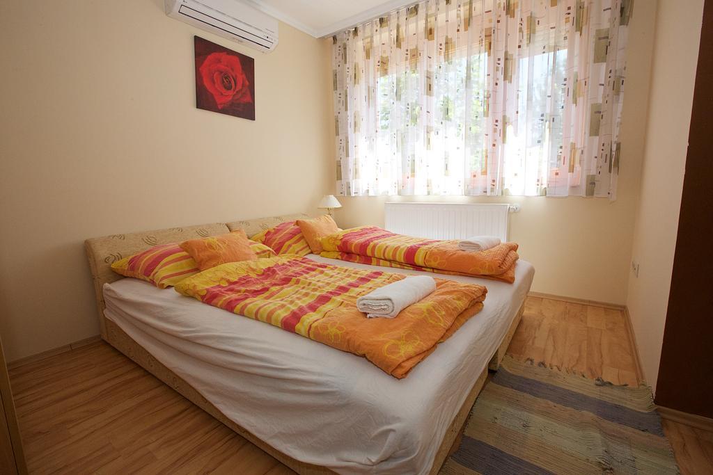 Zoli Apartmanok-Brody 51-53 Hajduszoboszlo Luaran gambar