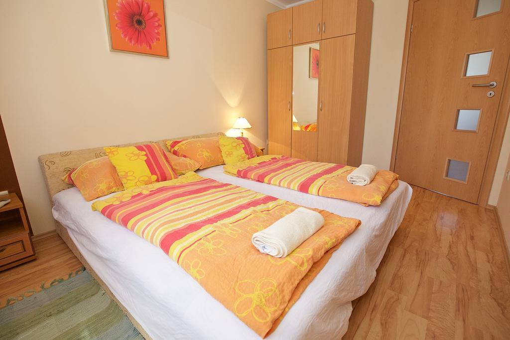Zoli Apartmanok-Brody 51-53 Hajduszoboszlo Luaran gambar