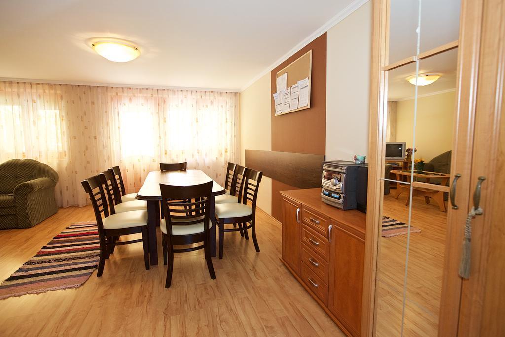 Zoli Apartmanok-Brody 51-53 Hajduszoboszlo Luaran gambar