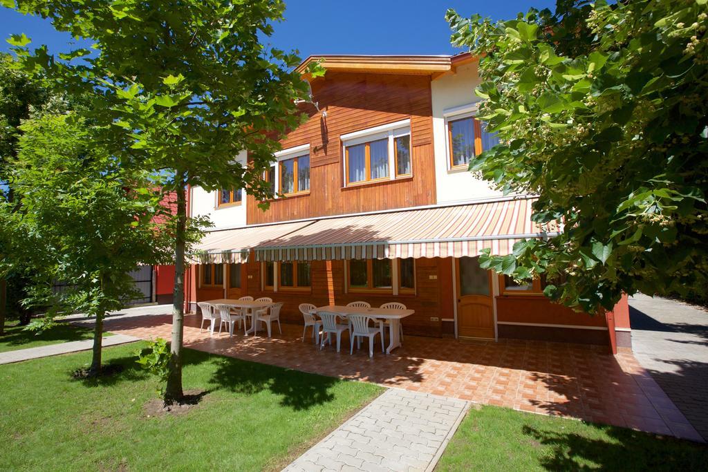 Zoli Apartmanok-Brody 51-53 Hajduszoboszlo Luaran gambar